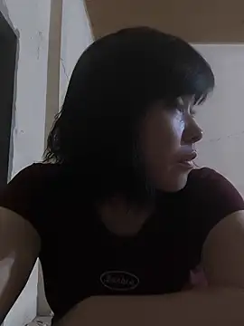 juicy-milu online show from June 3, 12:28 pm