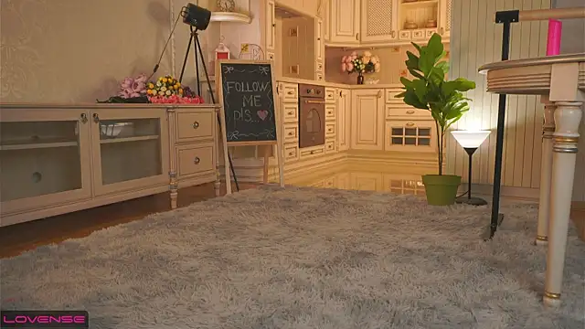 EnriquetaLemma online show from April 18, 7:58 pm