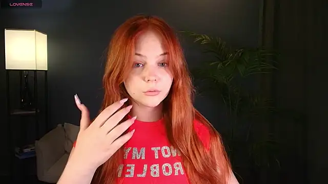 Elle Funning online show from July 29, 7:03 pm