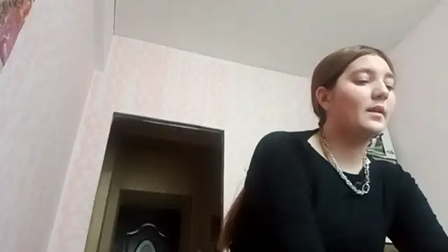 JanineThielman online show from April 19, 11:10 am