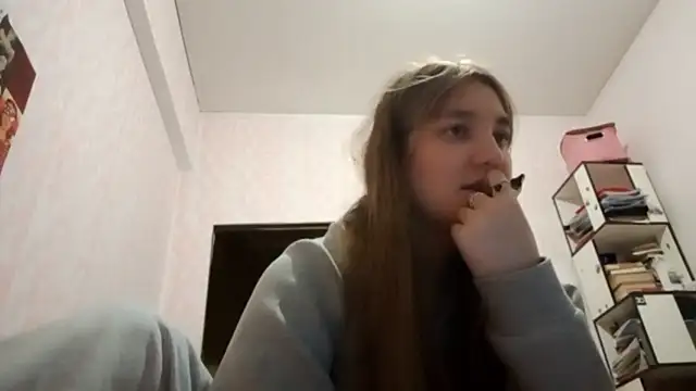 JanineThielman online show from April 13, 3:24 pm