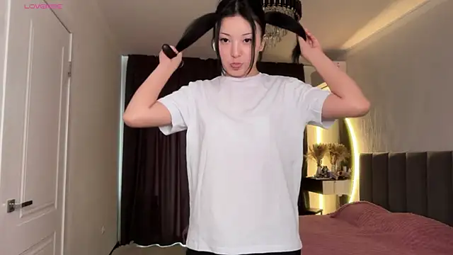 minnie joy online show from April 23, 12:29 pm