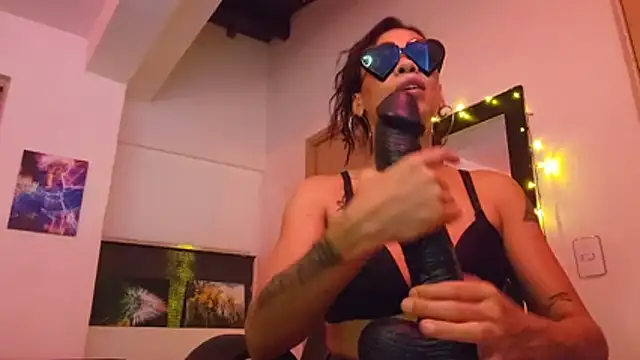 FirexxxDesire69 online show from April 22, 5:48 am