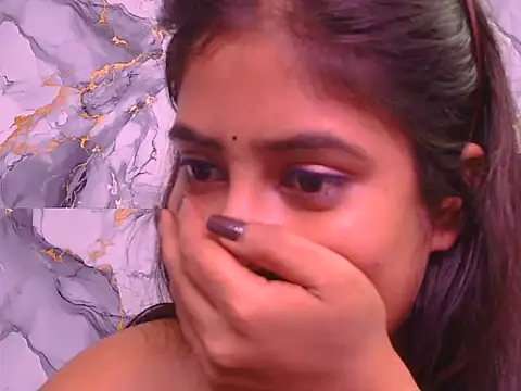 Aayesha-queen online show from April 24, 12:30 pm