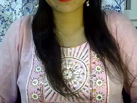 Neha Sharma2 online show from June 18, 1:16 pm