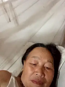 heesuu11 online show from April 25, 1:41 pm