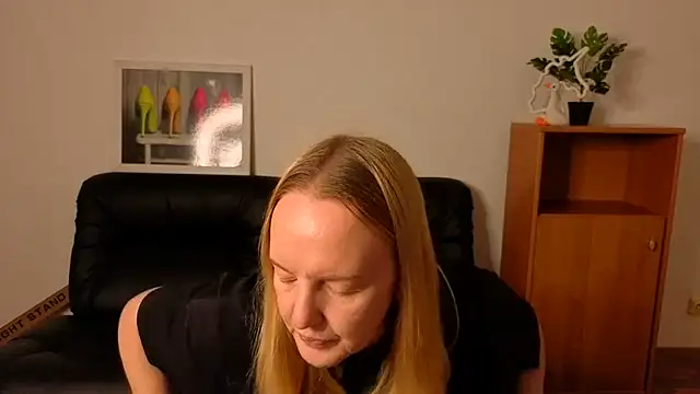 Bella soulmate online show from July 19, 11:45 am