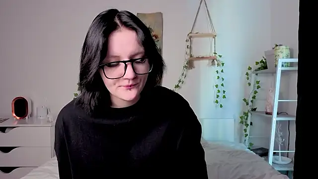 Yuki Shiro online show from March 11, 8:07 am