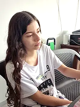 IrisBound online show from April 27, 2:14 pm