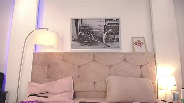 Fiorella Alma online show from March 12, 11:57 am