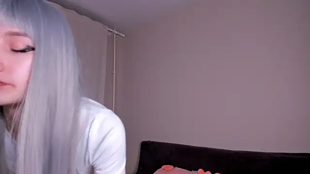 kira montelle online show from March 9, 6:44 pm