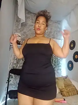 medusafox  online show from April 24, 4:26 am