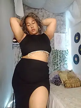 medusafox  online show from April 26, 4:32 am