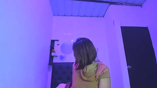 sapphire brown20 online show from April 24, 2:14 am