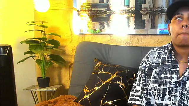 Noha  scott online show from April 23, 3:03 am