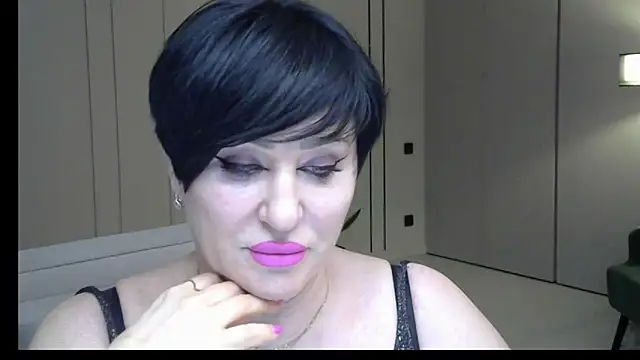 Kleotempt online show from April 24, 6:22 pm