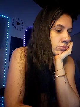 sashaaqueen online show from April 22, 7:49 am
