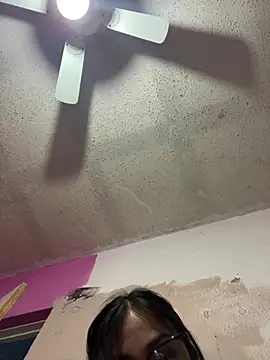 GatitapereZ online show from March 5, 9:05 am