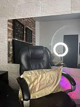 kendra leroy online show from April 27, 4:31 am