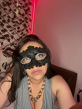 MoonGoddess424 online show from May 24, 3:27 am