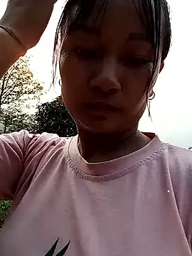 mami-rubi online show from April 14, 9:53 am