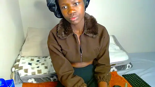 Melanin07 online show from June 5, 9:32 pm
