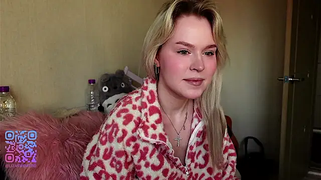 LisaNelsona online show from March 7, 1:01 am