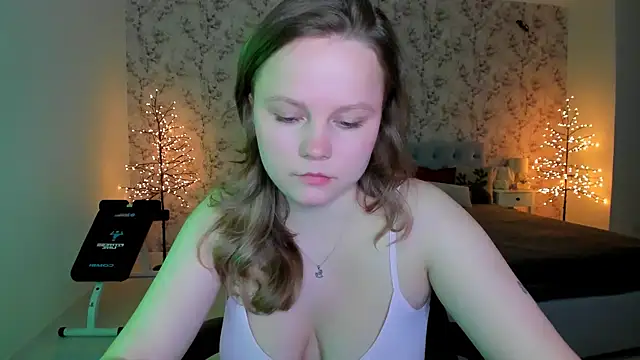 AngellaRud online show from March 10, 8:02 pm