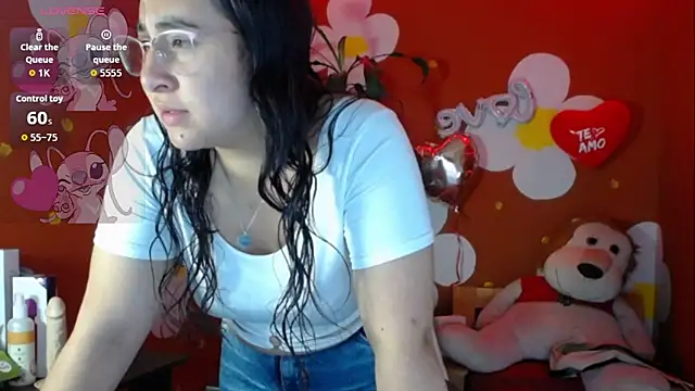 VirellaAshford online show from April 22, 10:23 am