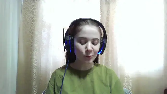 CarinaFolmar online show from March 8, 9:02 am