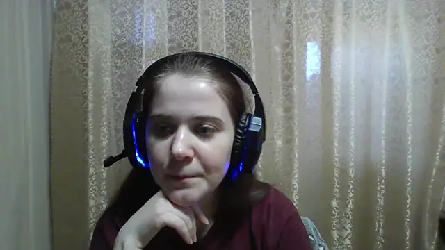 CarinaFolmar online show from March 7, 3:19 pm