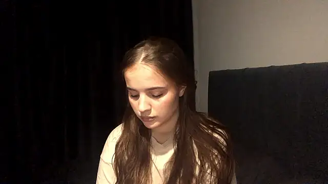 LowriseZiziphus online show from February 24, 4:27 pm