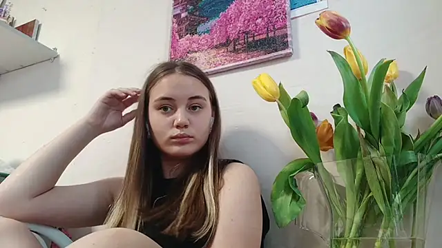 VeloraStar online show from March 10, 10:30 am