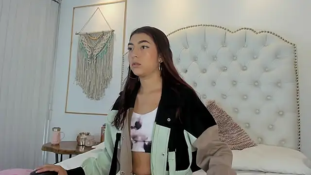 Sara funy online show from April 27, 11:40 am