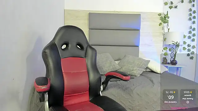 ViolettaRoux online show from March 11, 1:03 pm