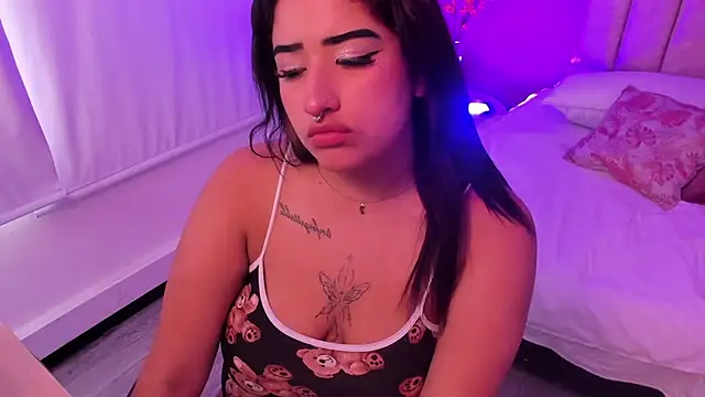 Azaleaa   online show from March 7, 9:33 pm