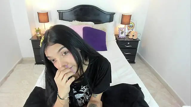 ImMiaFoster online show from March 3, 9:54 pm