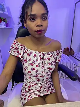 camila avila online show from April 28, 3:54 am