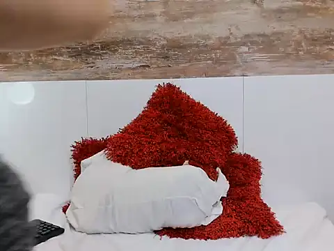 Nikol Lopez  online show from April 16, 11:43 am