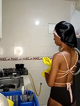 TinnaPeyton online show from April 27, 10:18 pm