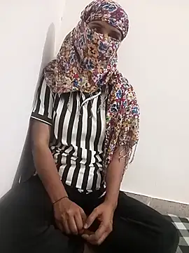 ReshmaBano online show from February 27, 1:00 pm