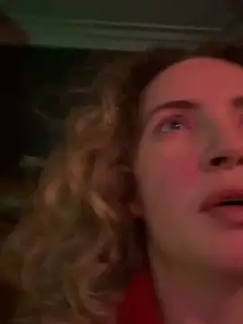 curlyirishgirl online show from March 7, 2:29 am