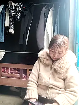 lyly sexx online show from March 17, 9:24 am