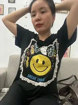 Ivy Trix2 online show from April 15, 12:39 pm