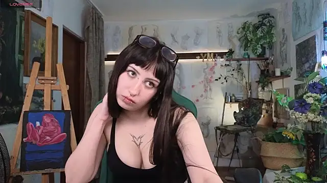EffieMeowley online show from June 2, 1:45 pm