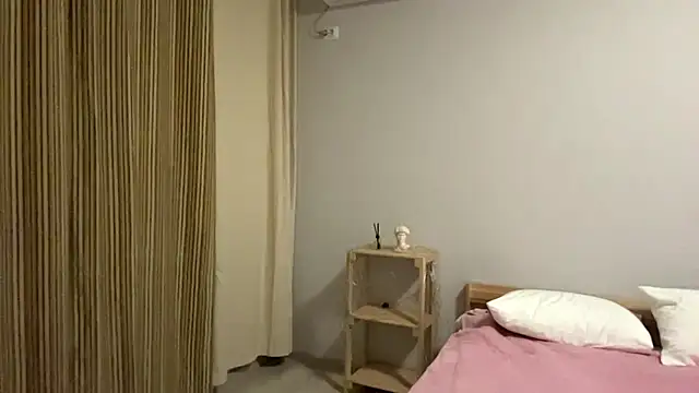 AliveCute online show from April 23, 7:16 pm