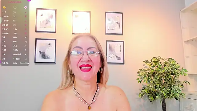 Victoria Firee online show from April 19, 6:10 pm