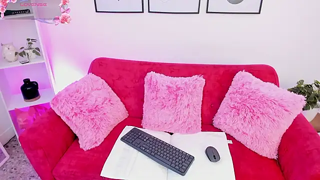 alessiaa7 online show from March 13, 11:44 am