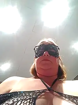 lapetiteforaine online show from March 7, 9:11 pm