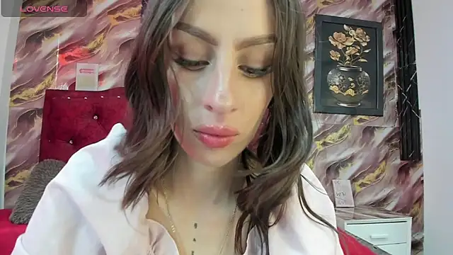 Miis Beella online show from April 28, 7:40 pm